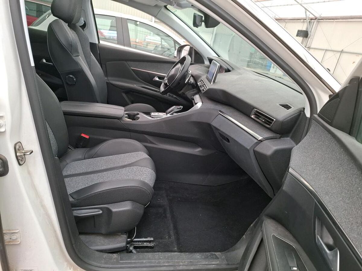 COMING SOON PEUGEOT 3008 ALLURE 1.6 PHEV HYBRID AUTO SPANISH LHD IN SPAIN 81000 MILES 2020